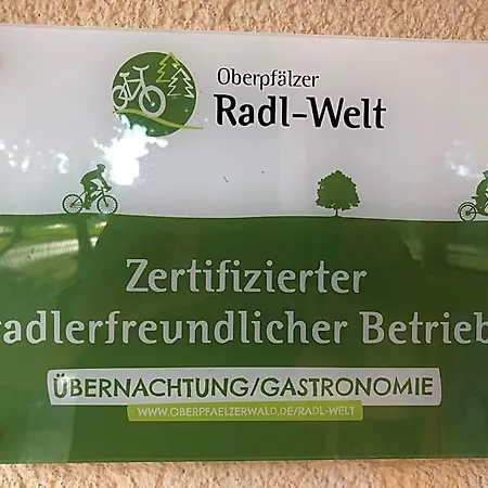 Kondrauer Hof 3*